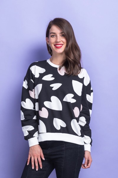 Imagen de BUZO ESTAMPADO CORAZONES