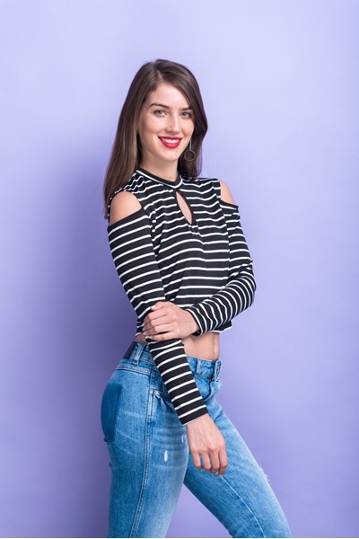 Imagen de CROP TOP RAYADO DISEÑO  Y MANGA ABIERTA