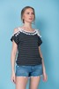 Imagen de REMERA A RAYAS C/ FLECOS MANGA ABIERTA