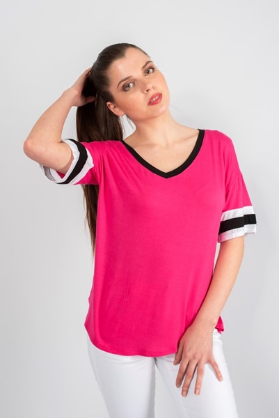 Imagen de BLUSA CON DISEÑO COMBINADO