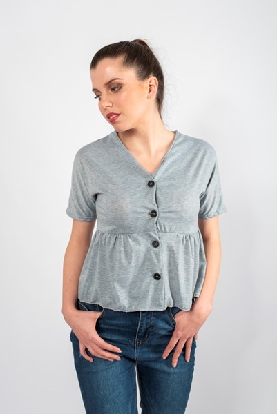 Imagen de BLUSA EN V CON BOTONES