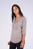 Imagen de BLUSA C/ ESCOTE ACORDONADO