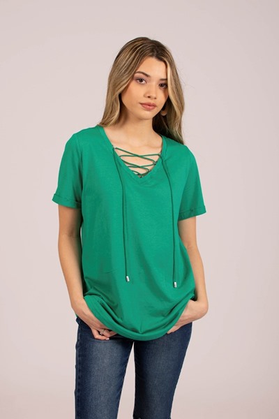 Imagen de BLUSA AMPLIA C/ DISEÑO ACORDONADO