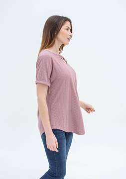 Imagen de BLUSA BRODERIE C/ DISEÑO EN ESCOTE
