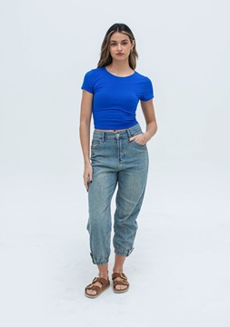 Imagen de CROP TOP ESCOTE A LA BASE