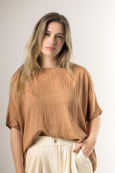 Imagen de BLUSA AMPLIA C/ DISEÑO