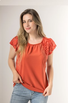 Imagen de BLUSA C/ DISEÑO EN MANGA