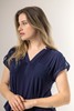 Imagen de BLUSA C/ DISEÑO Y MANGA C/BOTON