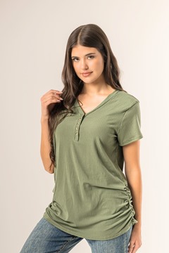 Imagen de BLUSA C/ BOTONES EN ESCOTE