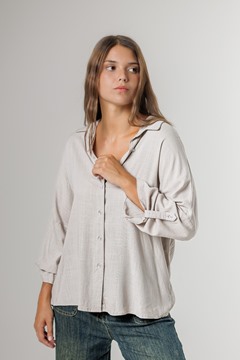 Imagen de SOBRECAMISA CON DISEÑO