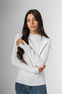 Imagen de BUZO TEJIDO C/ BOTONES EN MANGA