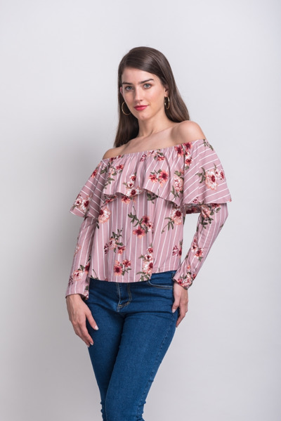 Imagen de BLUSA CAMPESINA FLOREADA C/ VOLADO