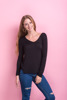 Imagen de BLUSA C/ DISEÑO EN ESCOTE Y TERMINACIÓN