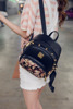 Imagen de MOCHILA ESTAMPADA FLOREADA C/BOLSILLO