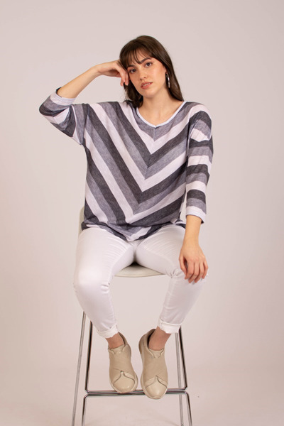 Imagen de BLUSA AMPLIA ESTAMPADA