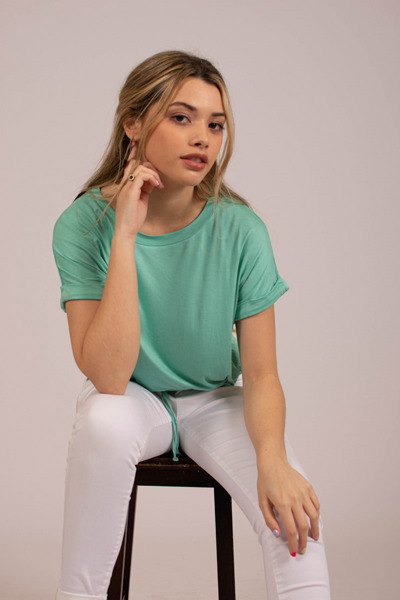 Imagen de BLUSA C/ LAZO DE AJUSTE EN TERMINACIÓN