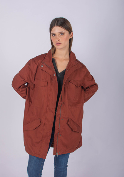 Imagen de CHAQUETA  LARGA C/ DISEÑO