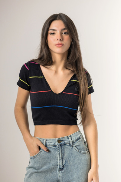 Imagen de REMERA A RAYAS ESCOTE EN V