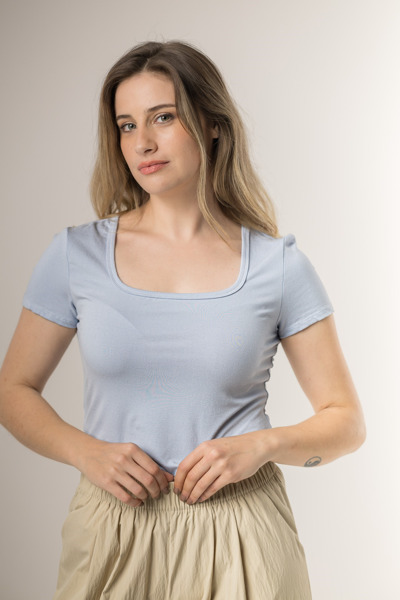 Imagen de BLUSA ESCOTE  CUADRADO