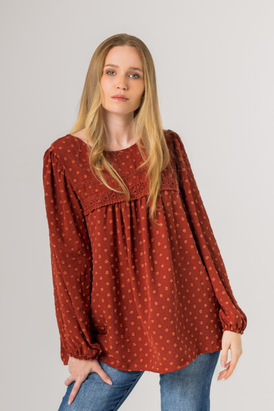 Imagen de BLUSA  TRAMADA C/ DISEÑO