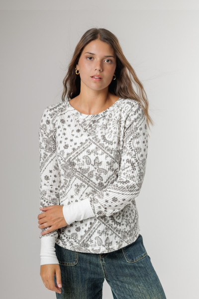 Imagen de BLUSA TEJIDO C/ DISEÑO